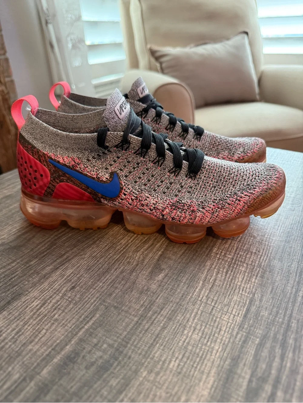Nike Air VaporMax Flyknit 2 Ultramarine Hot Punch Pink Gray Women’s 8.5